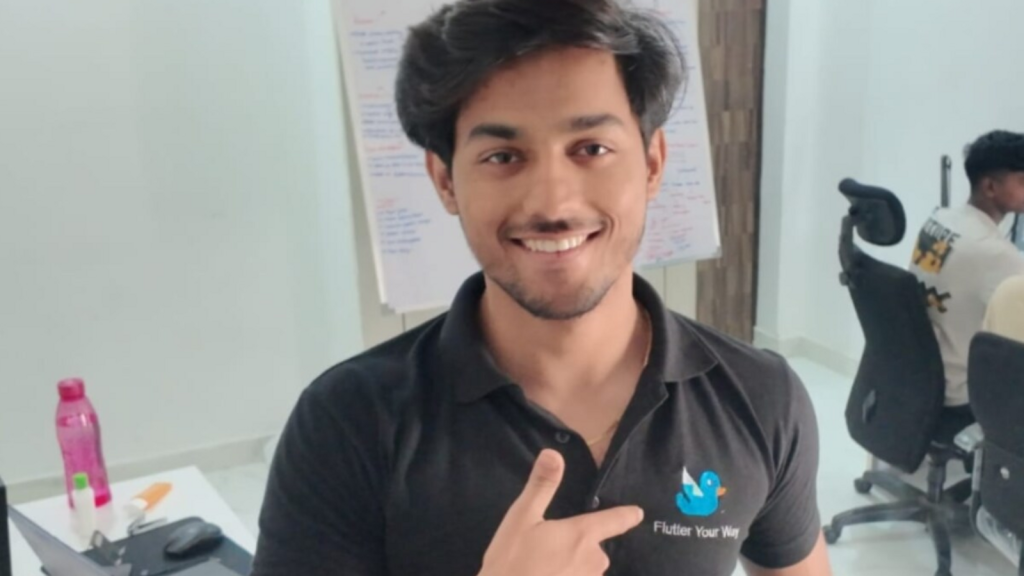 Graphic showing the text “Top 10 apps built with Flutter” with logos of Flutter, Google Pay, BMW, eBay, and Nubank.